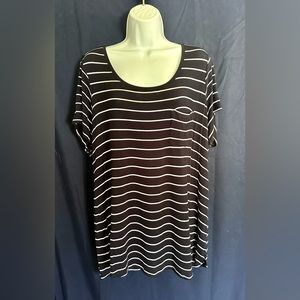 Maurices 24/7 Top Size 1